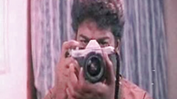 రియా సన్ ఇద్దరు మగవాళ్ల చేత పూకులో మరియు గుదంలో దెంగించుకుంటుంది.