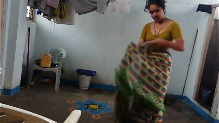 మాట్లాడుకుంటూ చేసే ఉద్వేగభరితమైన శృంగారం, ఇందులో ఒక పురుషుడు ఒక అమ్మాయిని దెంగుతాడు