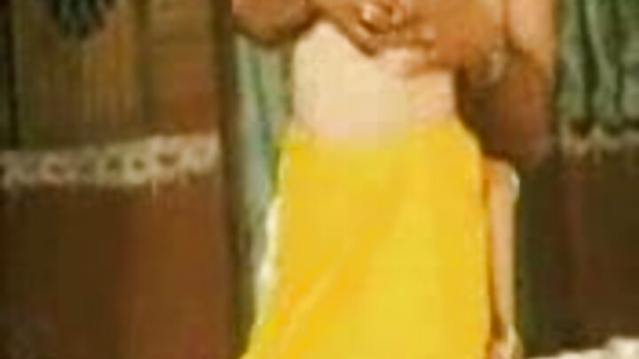 హాట్ MILF డీ విలియమ్స్ ఒక మగాడిని అన్ని విధాలుగా సంతోషపెడుతుంది